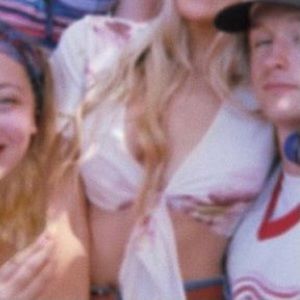 CROPPED FLORAL TIE TOP